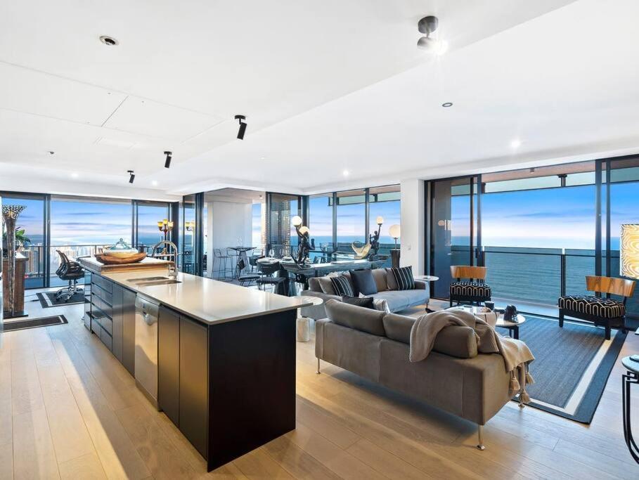 Exclusive Circle On Cavil Sub-Penthouse Luxury Apt - Hosted By Coastal Letting Gold Coast Bagian luar foto