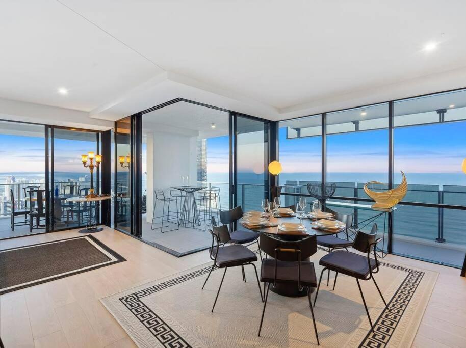 Exclusive Circle On Cavil Sub-Penthouse Luxury Apt - Hosted By Coastal Letting Gold Coast Bagian luar foto