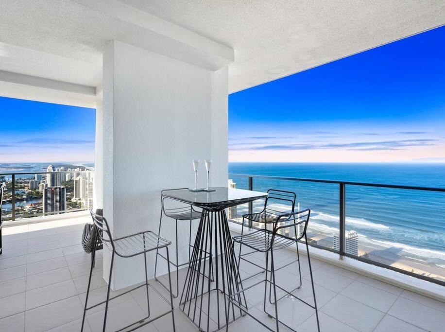 Exclusive Circle On Cavil Sub-Penthouse Luxury Apt - Hosted By Coastal Letting Gold Coast Bagian luar foto