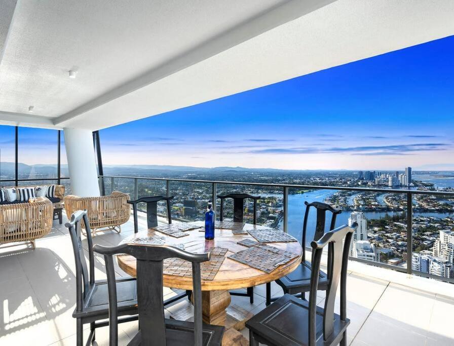 Exclusive Circle On Cavil Sub-Penthouse Luxury Apt - Hosted By Coastal Letting Gold Coast Bagian luar foto