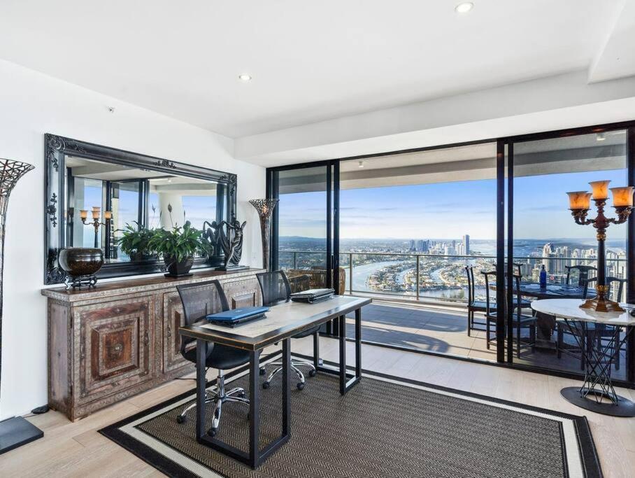 Exclusive Circle On Cavil Sub-Penthouse Luxury Apt - Hosted By Coastal Letting Gold Coast Bagian luar foto