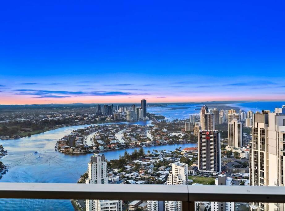 Exclusive Circle On Cavil Sub-Penthouse Luxury Apt - Hosted By Coastal Letting Gold Coast Bagian luar foto
